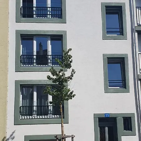 Leman 11 Apartmanhotel