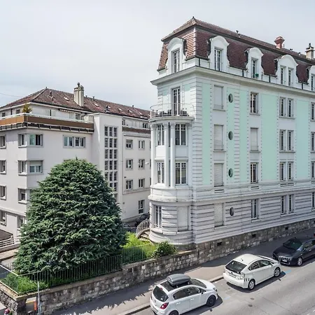 Appart hôtel Léman 11 *